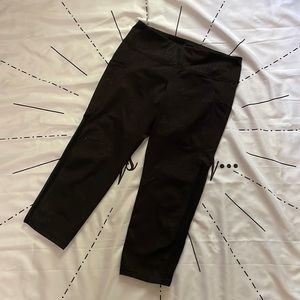 Cropped leggings with pockets